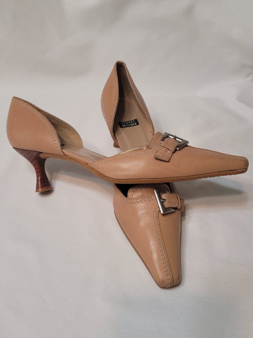 Stuart Weitzman Tan Leather Decorative Buckle D’Orsay Pumps Kitten Heel Size 6.5